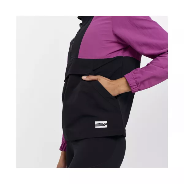 Жіноча вітрівка Saucony TRACK ANORAK