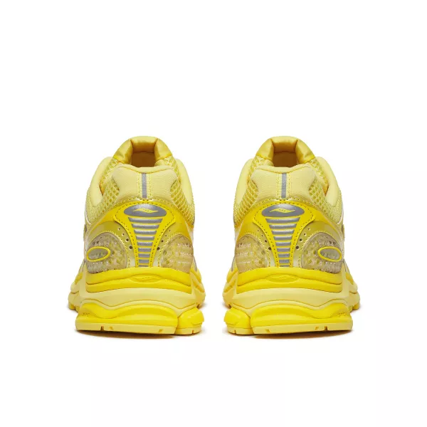 Жіночі кросівки Saucony ProGrid Triumph 4